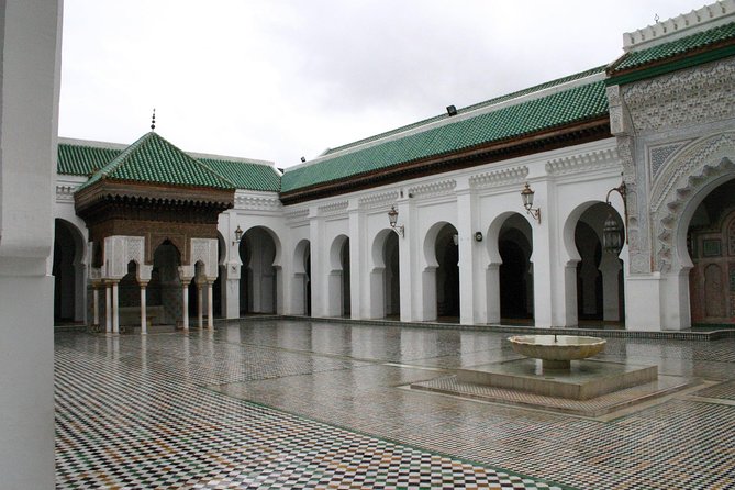 Fes Guided Sightseeing Tour with Luxury Car All Inclusive Tickets - Hotel-Riad Pickup to the Medina: the comfort factor that changes everything