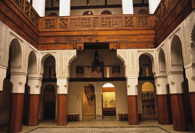 Fes Medina Circuit (All comfort) - Zaouia of Moulay Idriss II and al-Qarawiyyin: holy sites that shaped learning