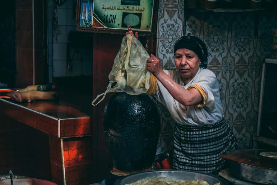 Fes: Royal Palace, Madrasa, Tannery & Souks and Medina Tour - Artisan quarters and souks: shopping without getting swallowed