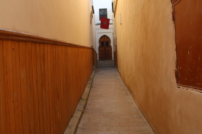 Fes wonders - Chouara Tannery: the oldest organic tannery stop that demands a game plan