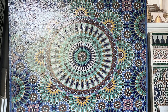 Fez Guided Tour - Bab Rcif, artisans, and spice market: where the medina turns practical