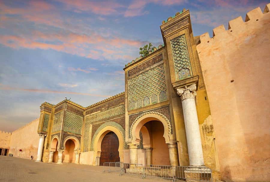 From Fes: Volubilis, Moulay Idriss, & Meknes Full-Day Trip - Meknès Imperial City: Bab Mansour, medina streets, and an optional music museum