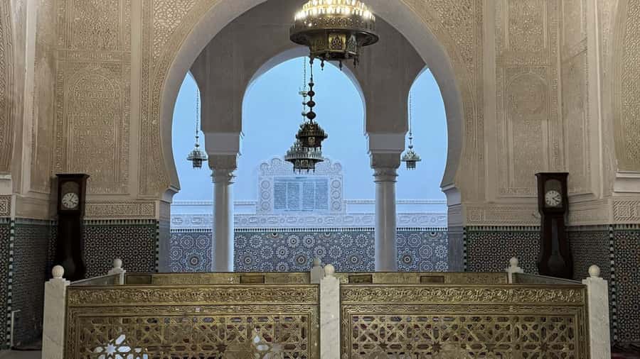 From Fez: Meknes, Volubilis and Moulay Idriss Day Trip - What $23 covers, and what you’ll budget for lunch and entrances