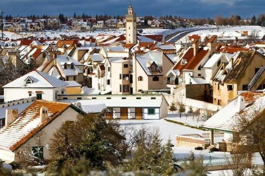 From Fez: Middle Atlas Ifran and Forest of Monkeys Day Trip - Key moments that shape the day