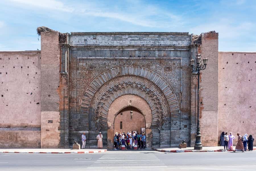 From Fez: Volubilis, Moulay Idriss and Meknes Full Day Tour - Museum time: Moroccan art after the monuments