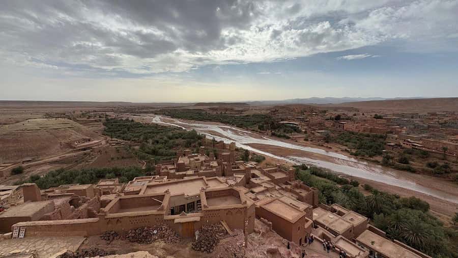From Marrakech: 4-Day/3-Night Desert Adventure to Fes - Day 3: Sunrise dunes, Khamlia Gnawa music, and a second taste of Rissani