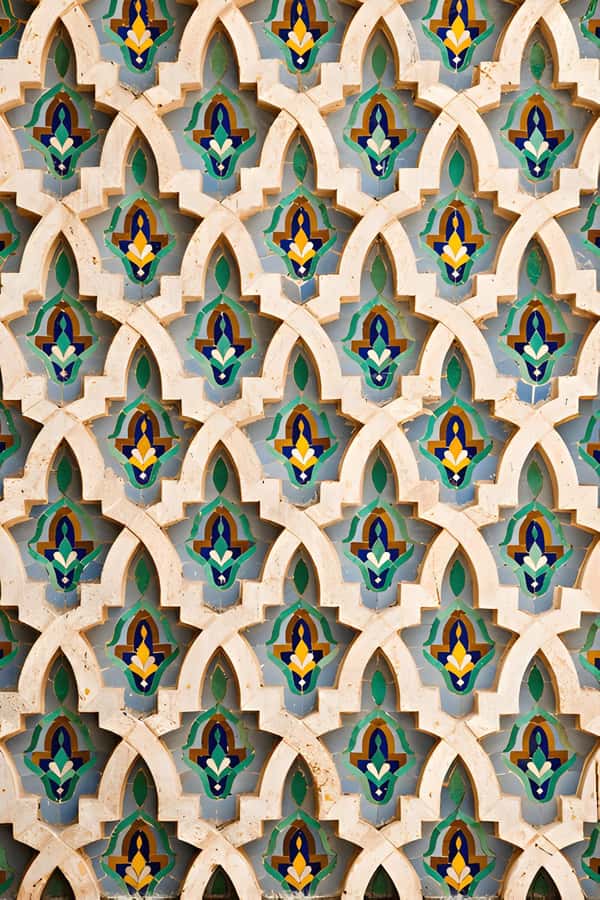 From Marrakech: Casablanca Day Trip by van - Lunch in Casablanca: what to budget and how to use the break well
