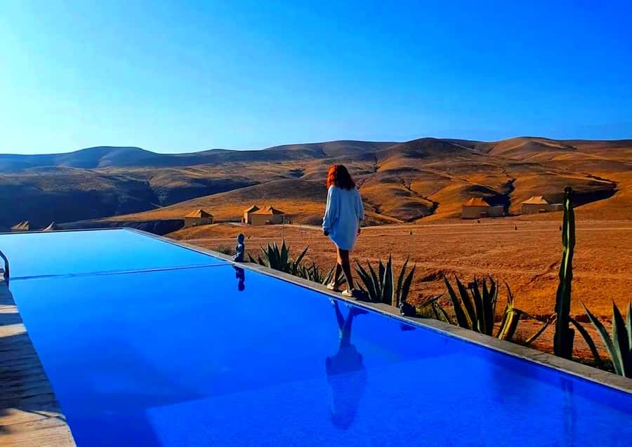 From Marrakech: Dinner show in Agafay Desert & Sunset Quad - Why Agafay works for a Marrakech dinner show