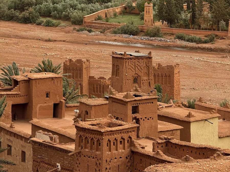 From Marrakech: Ouarzazate, Ait Ben Haddou & Atlas Studios - Lunch in Ait Benhaddou, how to get what you want