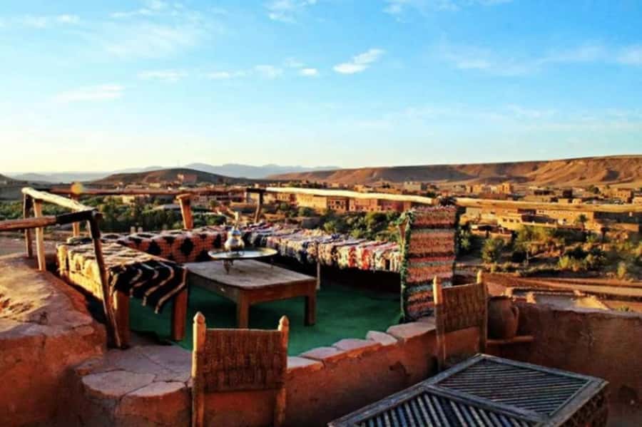 From Marrakech: Ouarzazate & Ait Benhaddou Guided Day Trip - Lunch with panoramic views: how the meal fits the schedule