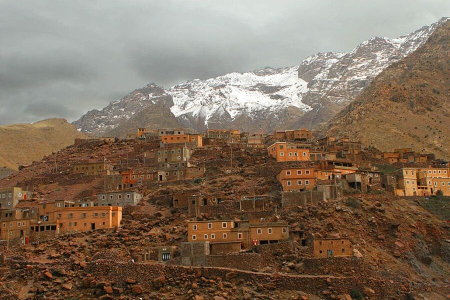 From Marrakech: Ourika Valley Tour with Lunch & Camel Ride - Lunch by the river: included picnic, then Arhbalou riverside food options