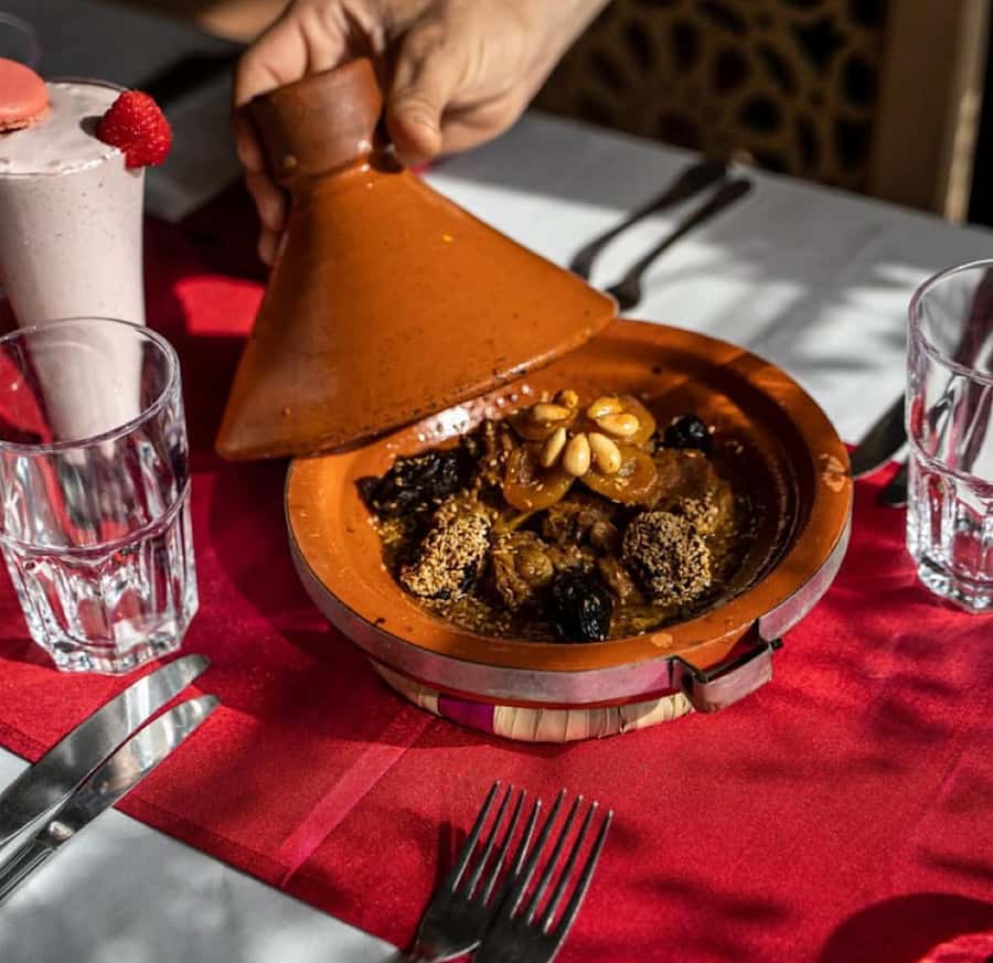 From Marrakech: Rooftop Dinner & Romantic Medina Views - Service and Smooth Check-In: Names, Tickets, and Help