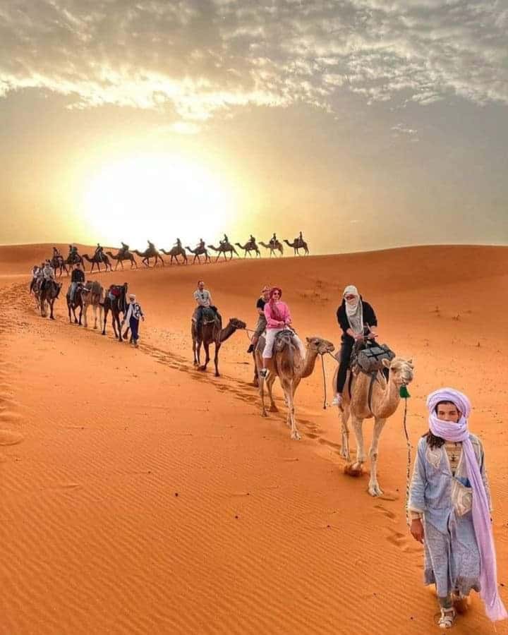 From Merzouga: Overnight Camel Trek over Erg Chebbi Dunes - Getting there smoothly: Kasbah Mohayut to camel park by Jeep