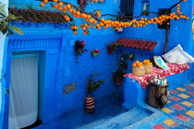 Full day trip from Fez to Chefchaouen - Stop 1 in the Fez-Meknes area: a timed reset before the drive continues