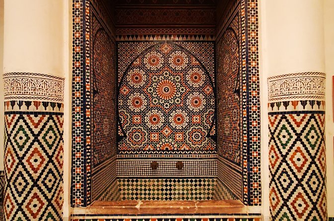Great tour of marrakech trough the old Medina - Koutoubia Mosque outside: the photo moment and the city clue
