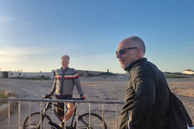 Guided Cycling Adventure in Casablanca with Licensed Tour Guide - Stop 2: Ricks Café for film fame with local context