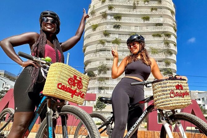 Guided Cycling Adventure in Casablanca with Licensed Tour Guide - Stop 1: Hassan II Mosque and the oceanfront first look
