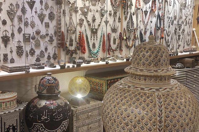Guided Excursion in the Souks of Marrakech - Stop 1: Medina Workshops and Showrooms for Leather, Carpets, and More