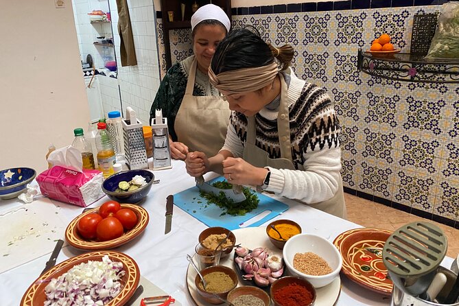 Half-Day Cooking Class with Local Chef Laila in Marrakech - The market stop, and what to watch for in the spice and produce lesson