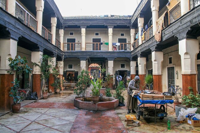 Half Day Guided Tour in Marrakech History & Culture - Carpet souk: weaving symbols and how to bargain with confidence