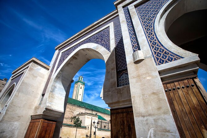 Half Day Guided Walking Tours on The Medina of Fez - Religious Corners: Moulay Idriss II, al-Qarawiyyin, and Zawiyas