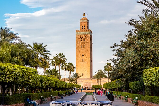 Half Day Marrakech History Tour including entrances - Koutoubia Mosque area: the minaret photo, and what you can see from outside