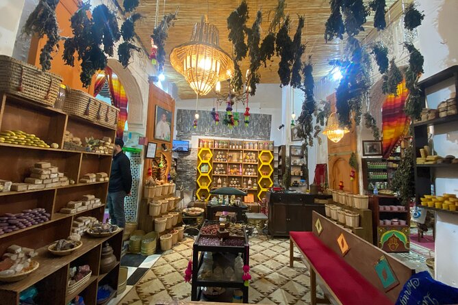 Half-Day Private Guided Walking Tour of the Old Medina of Fez - Price and logistics: what $26.75 really buys you