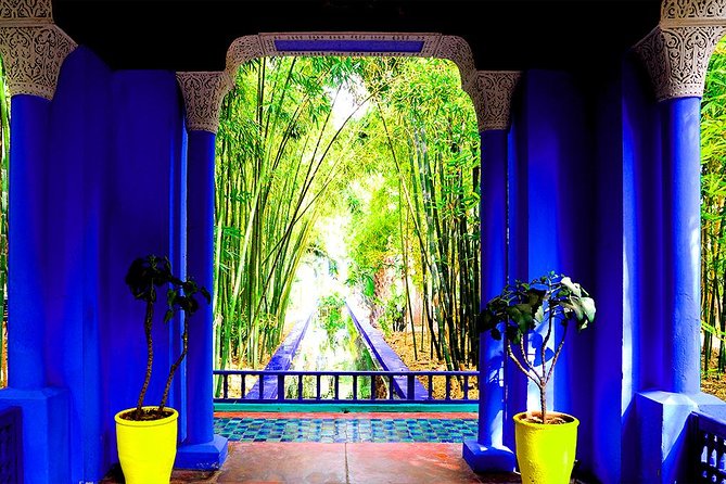 Horse and Carriage Ride with Majorelle Garden - Entering Majorelle Gardens: what makes it special
