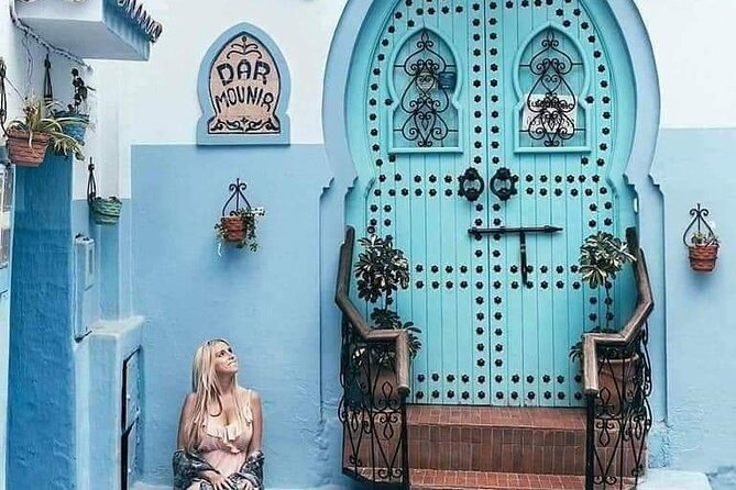 luxury day trip to Chefchaouen From fes by small group - Pickup, the Ouazzane stop, and why the morning setup matters