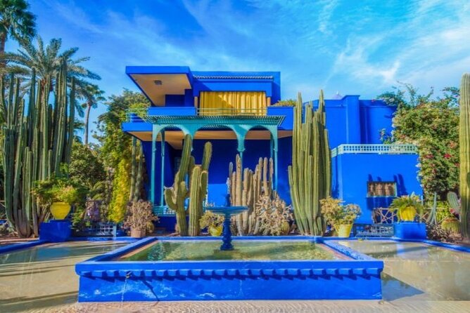 Majorelle Garden, St Laurent and Berber Museum Round Trip Ticket - Musée Yves Saint Laurent Marrakech: fashion exhibits with Marrakech context