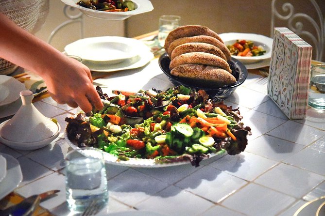Market Tour & Moroccan Cooking Class in Casablanca with Transfers - Timing Details: Seasonal Menus and the Friday Market Note