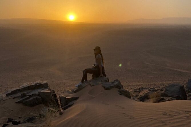 Marrakech: 2 Days tour to Sahara Zagora Desert & Ait-BenHaddou - Vehicles, comfort, and how to handle the time-in-transit reality