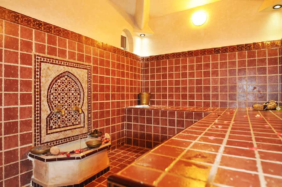 Marrakech: 2-Hour Traditional Moroccan Hammam Experience - Entering the Moroccan Hammam Rhythm: Heat, Mint Air, Ritual Pace
