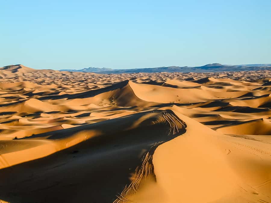 Marrakech: 3-Day Merzouga Desert Experience Camel & Meals - Desert camp dinner, toilets outside, and the shower reality check