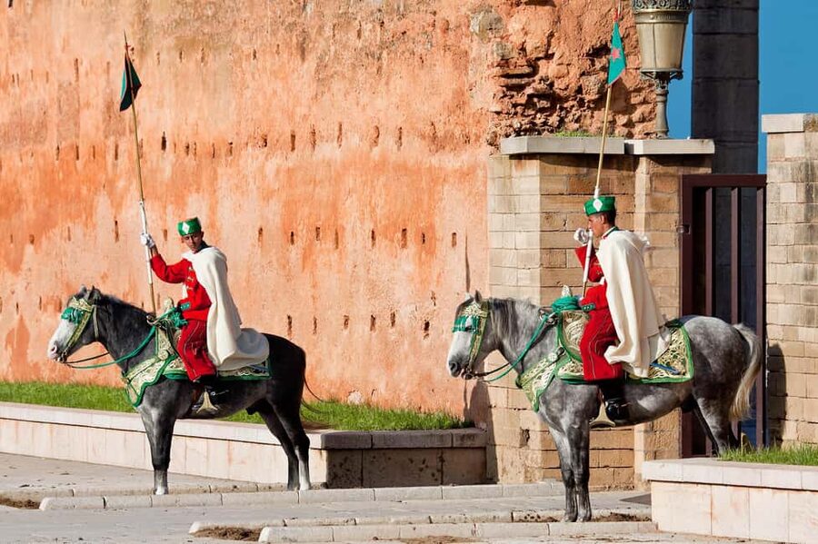 Marrakech: 3-Day Private Imperial Cities & Chefchaouen Tour - Price Breakdown: What You Get for $479 and What Costs Extra