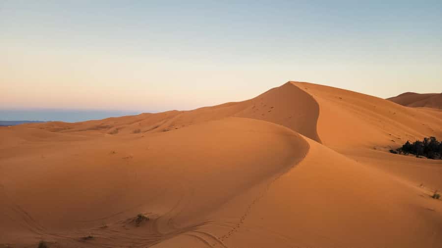 Marrakech: 3Day Luxurious Merzouga Tour w/ Camel&Quad Option - Day 1 Over The High Atlas: Ait Ben Haddou and the Dades Route Setup