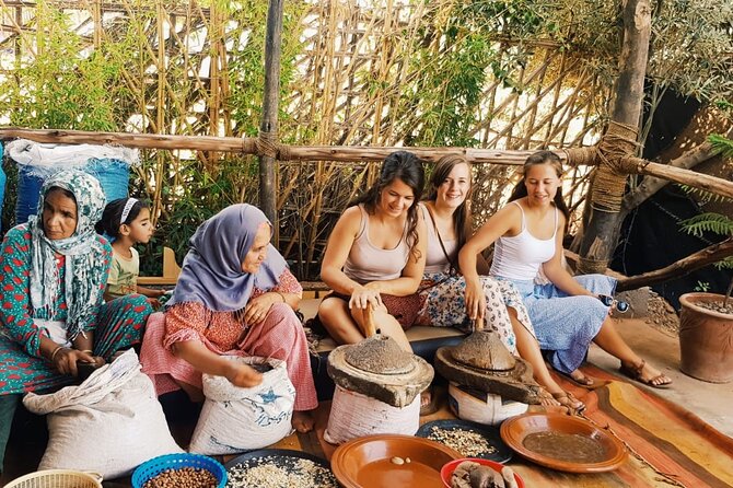 Marrakech: Agafay Desert Dinner Show and Sunset Camel Ride - Who this tour suits best