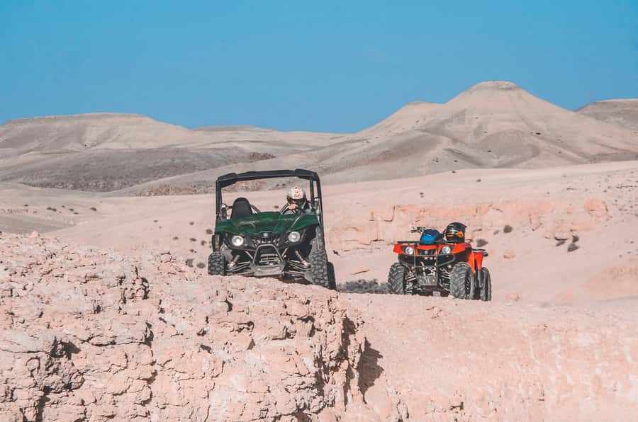 Marrakech: Agafay Desert Dune Buggy Tour - Sunny Desert Camp, mint tea in a nomad-style tent
