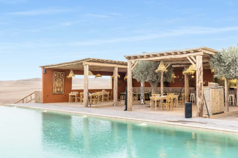 Marrakech: Agafay Desert Inara Camp Pool Day Pass with Lunch - The views: why Agafay feels different from a city day