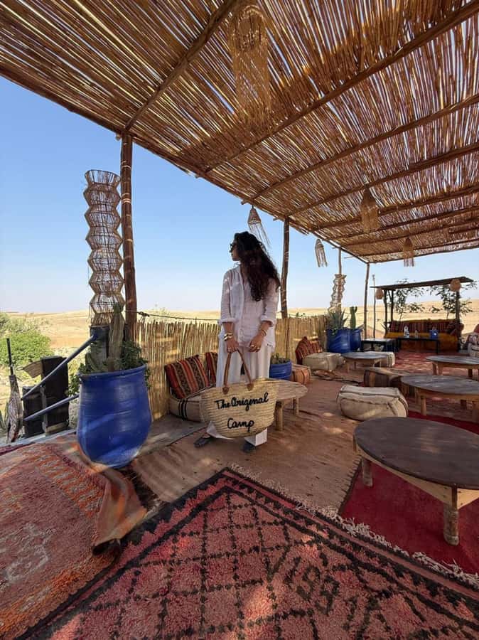Marrakech: Agafay Desert Pool Day with Lunch & Transfer - Welcome Cocktail: A Small Touch That Sets the Mood