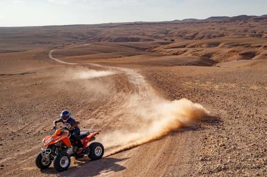 Marrakech: Agafay Desert Quad Biking Tour with Dinner-Show - Moroccan Dinner in a Nomadic Tent: What You’ll Eat