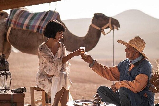 Marrakech: Agafay Desert, Sunset Camel Ride with Dinner Show - Getting from Marrakech in comfort, then meeting the camp