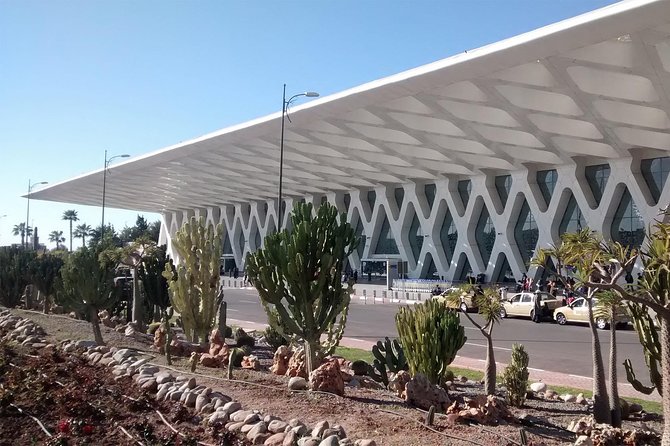 Marrakech Airport Arrival Transfer to your Hotel - Last-Mile Reality: Narrow Streets, Luggage, and How to Avoid Surprises