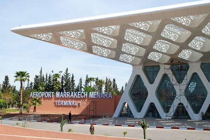 Marrakech Airport Arrival Transfer to your Hotel - The Ride: Clean Minivans and Multilingual Communication