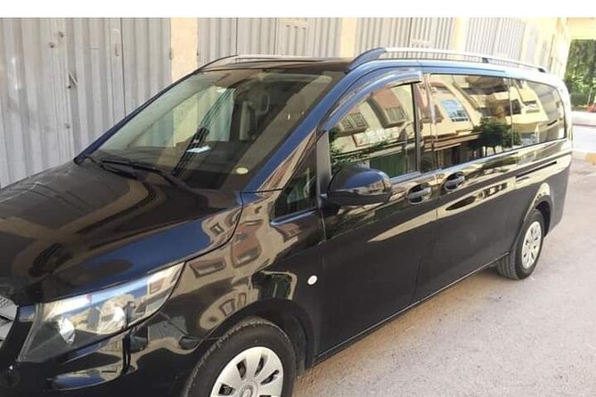 Marrakech Airport Transfer - The ride experience, air-con, Wi-Fi, and a real chauffeur