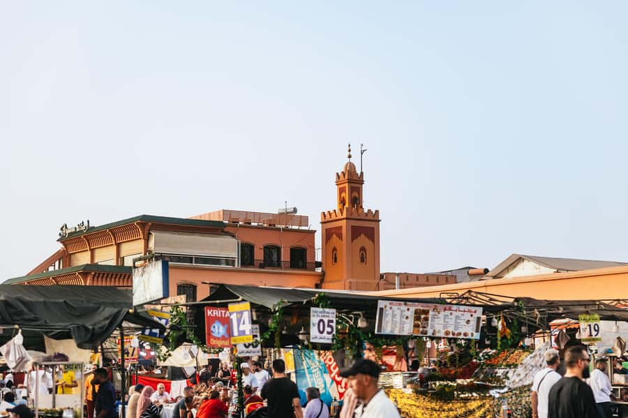 Marrakech: Authentic Moroccan Food Walking Tour & Dinner - Meeting Poste du Maroc, Then Getting Your Bearings Fast