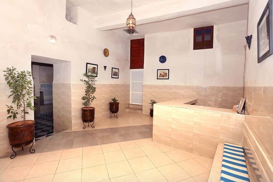 Marrakech: Authentic Moroccan Hammam Experience in Mouassine - Women-Only Reality, Modesty Rules, and How to Prepare