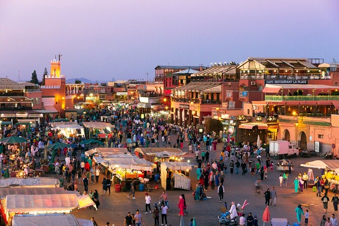Marrakech: Bahia Palace, Madrasa Ben Youssef and Medina Tour - Medina lanes and Jemaa el-Fna: ending with atmosphere, not confusion