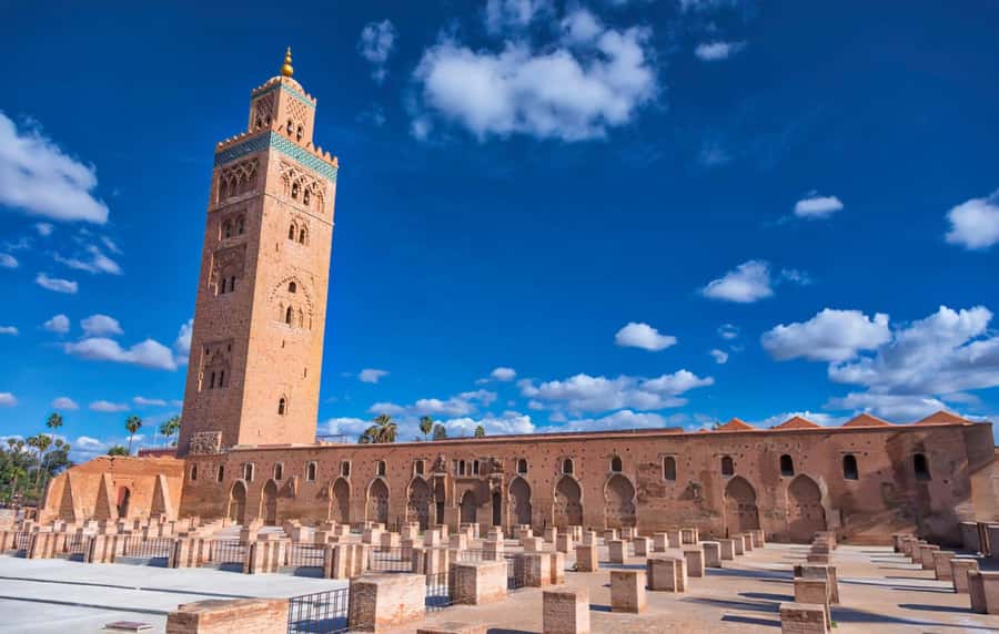 Marrakech: Bahia Palace, Madrasa Ben Youssef & Secret Garden - Medina walking and the souk mindset shift