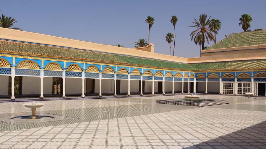 Marrakech: Bahia Palace, Saadian Tombs, & Koutoubia Mosque - Koutoubia Mosque: the best photo stop you can do from the outside